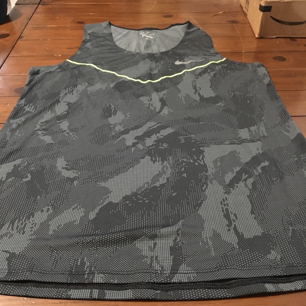 Nike gym top
